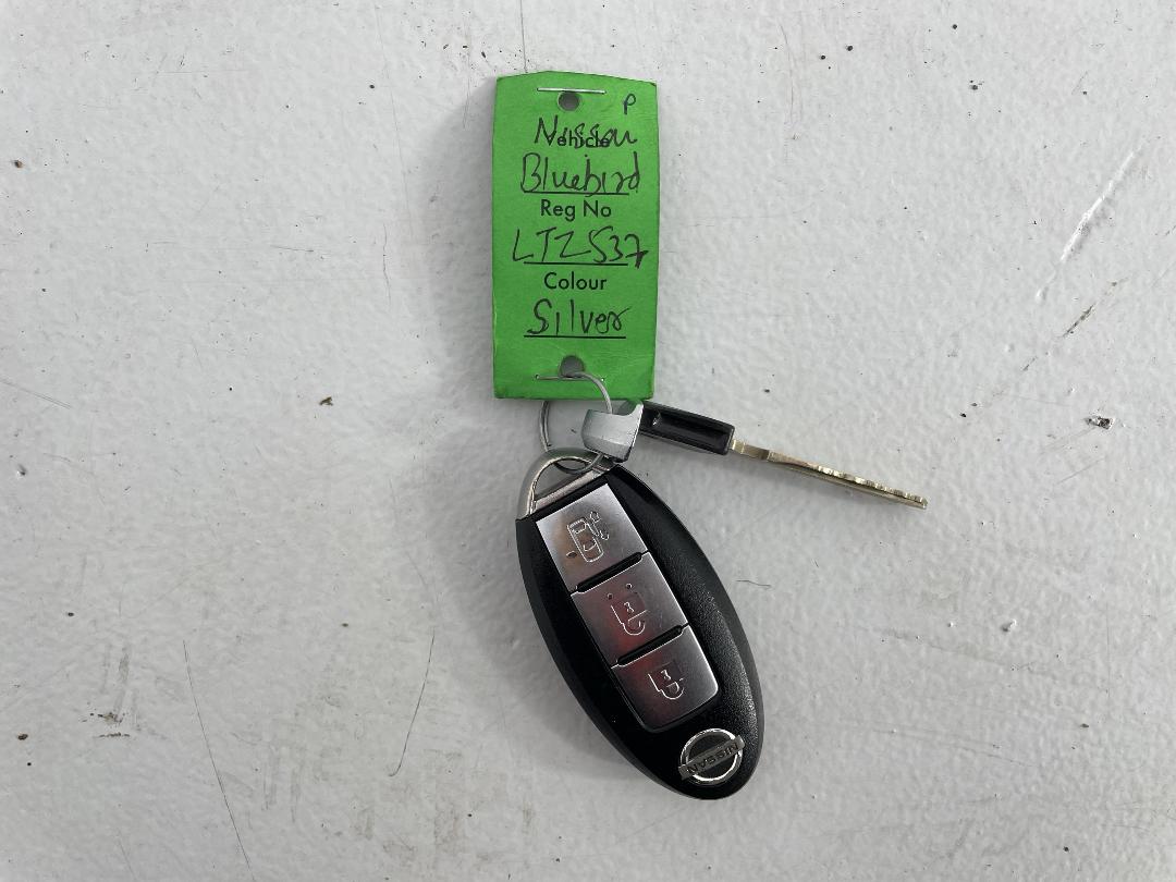 Photo '22' of Nissan Bluebird