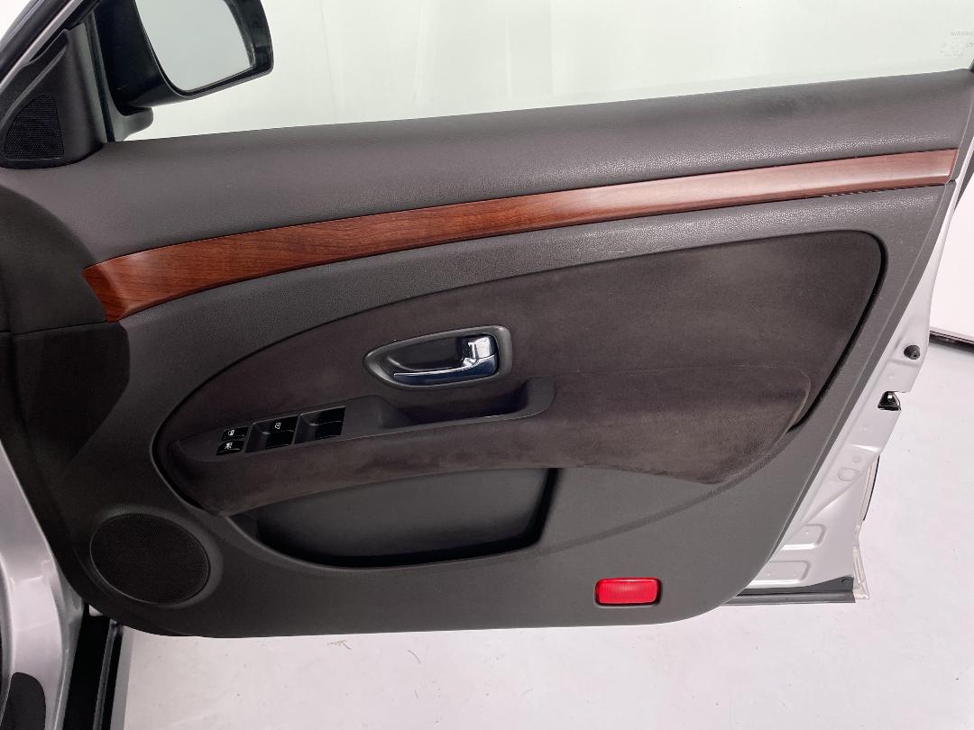 Photo '15' of Nissan Bluebird