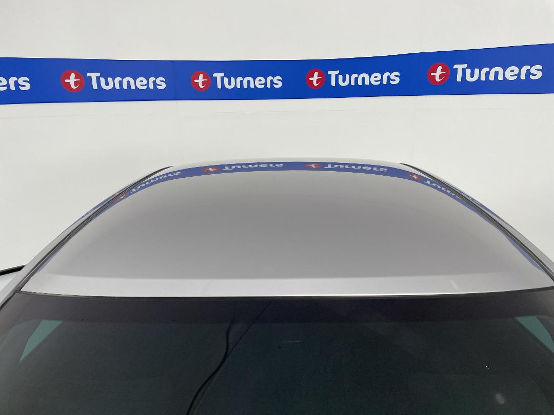 Photo '25' of Nissan Bluebird