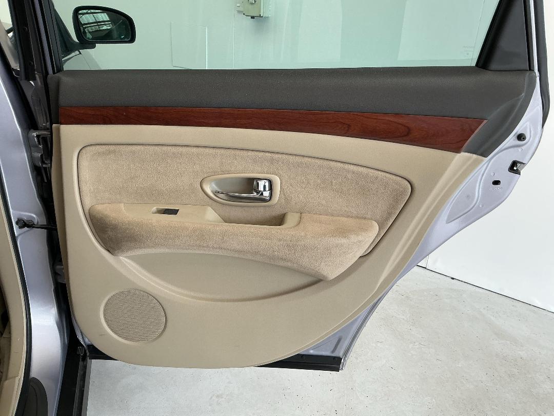 Photo '19' of Nissan Bluebird