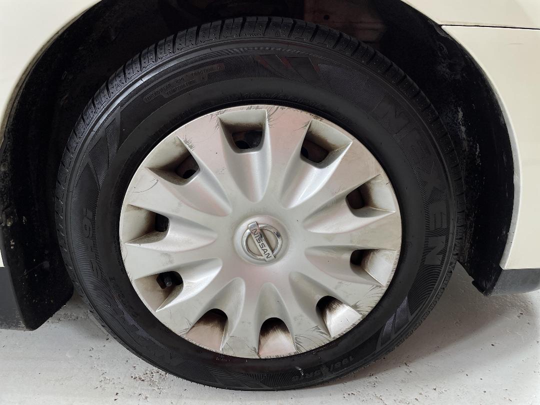 Photo '9' of Nissan Bluebird