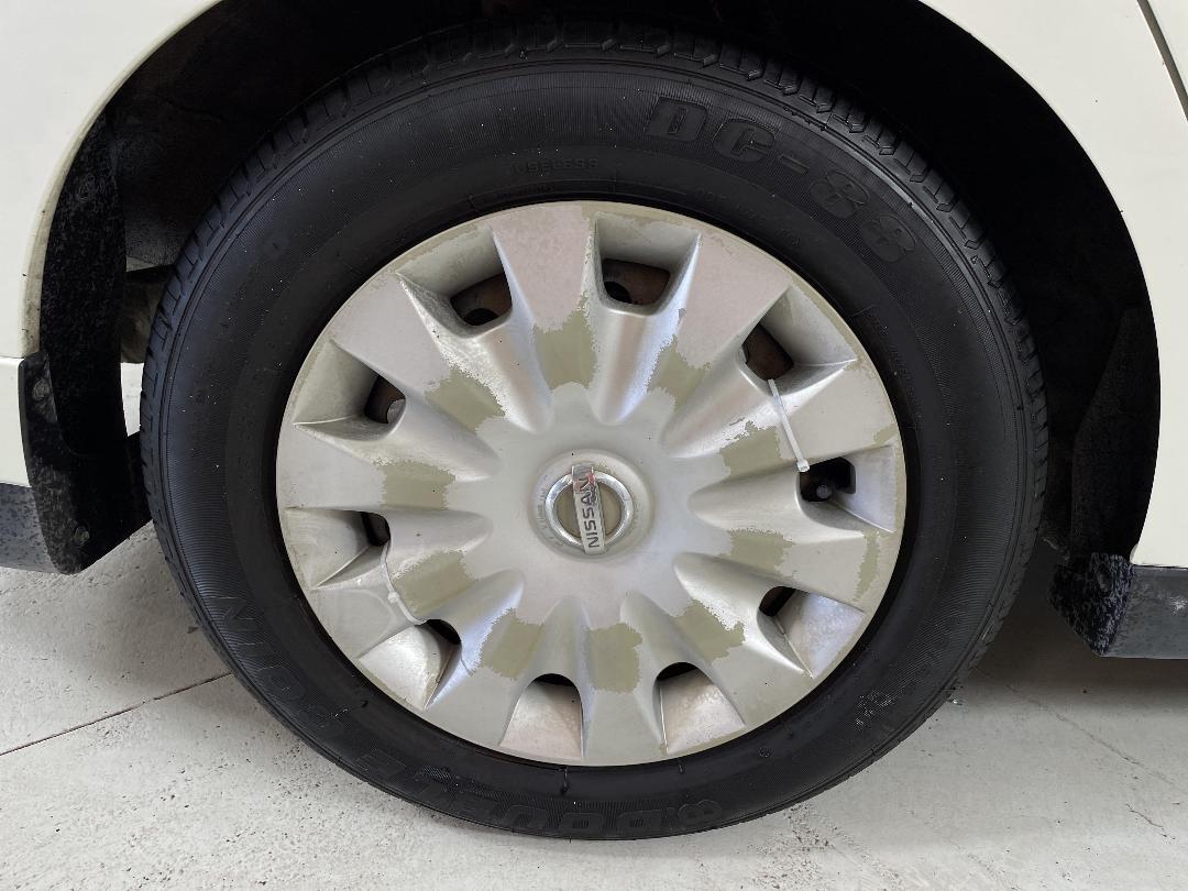 Photo '12' of Nissan Bluebird