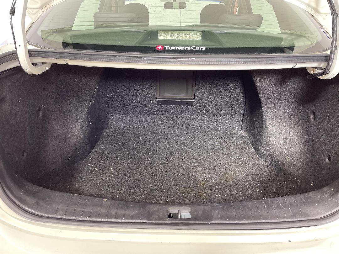 Photo '14' of Nissan Bluebird