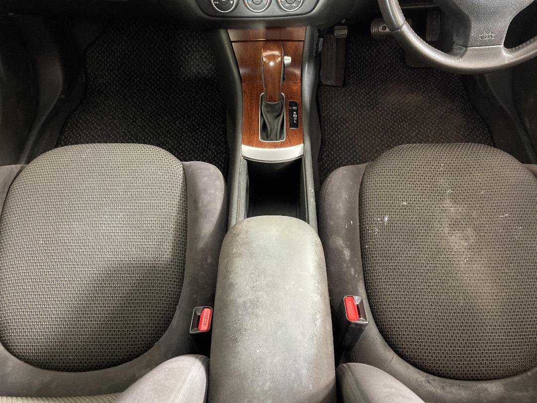 Photo '18' of Nissan Bluebird