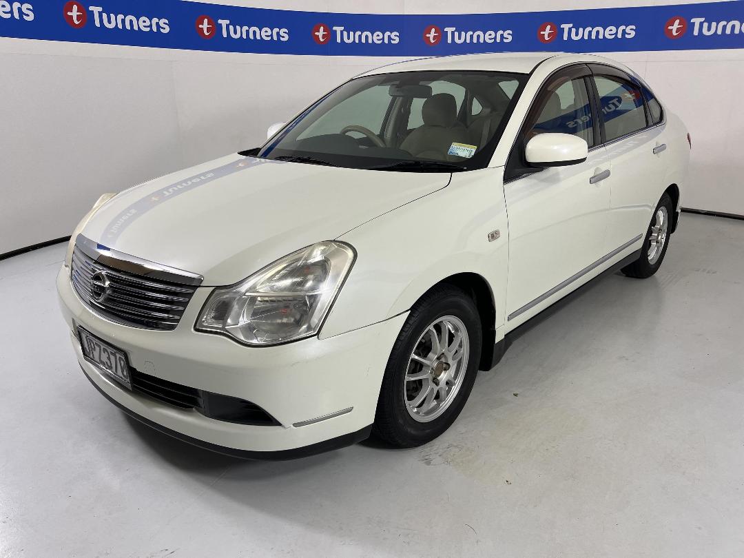 Photo '4' of Nissan Bluebird