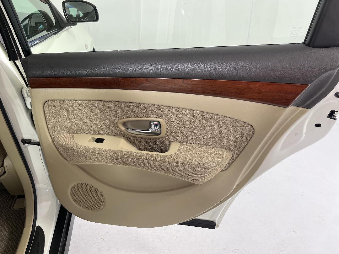 Photo '19' of Nissan Bluebird