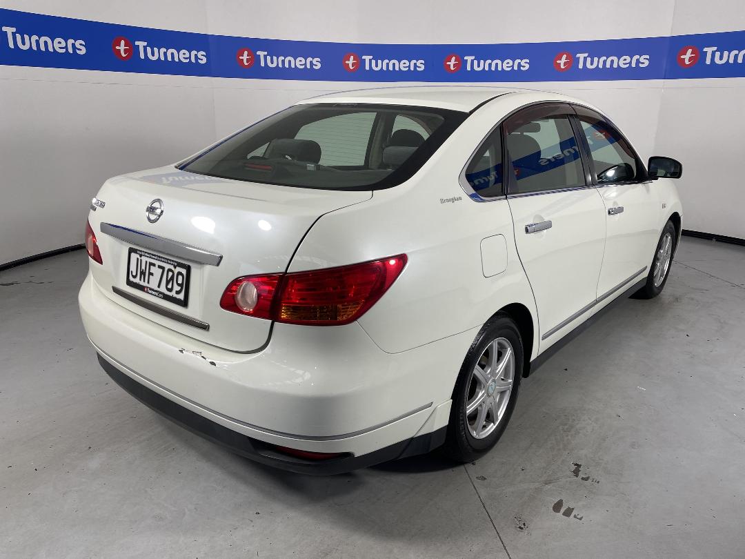 Photo '7' of Nissan Bluebird Photo '7' of Nissan Bluebird