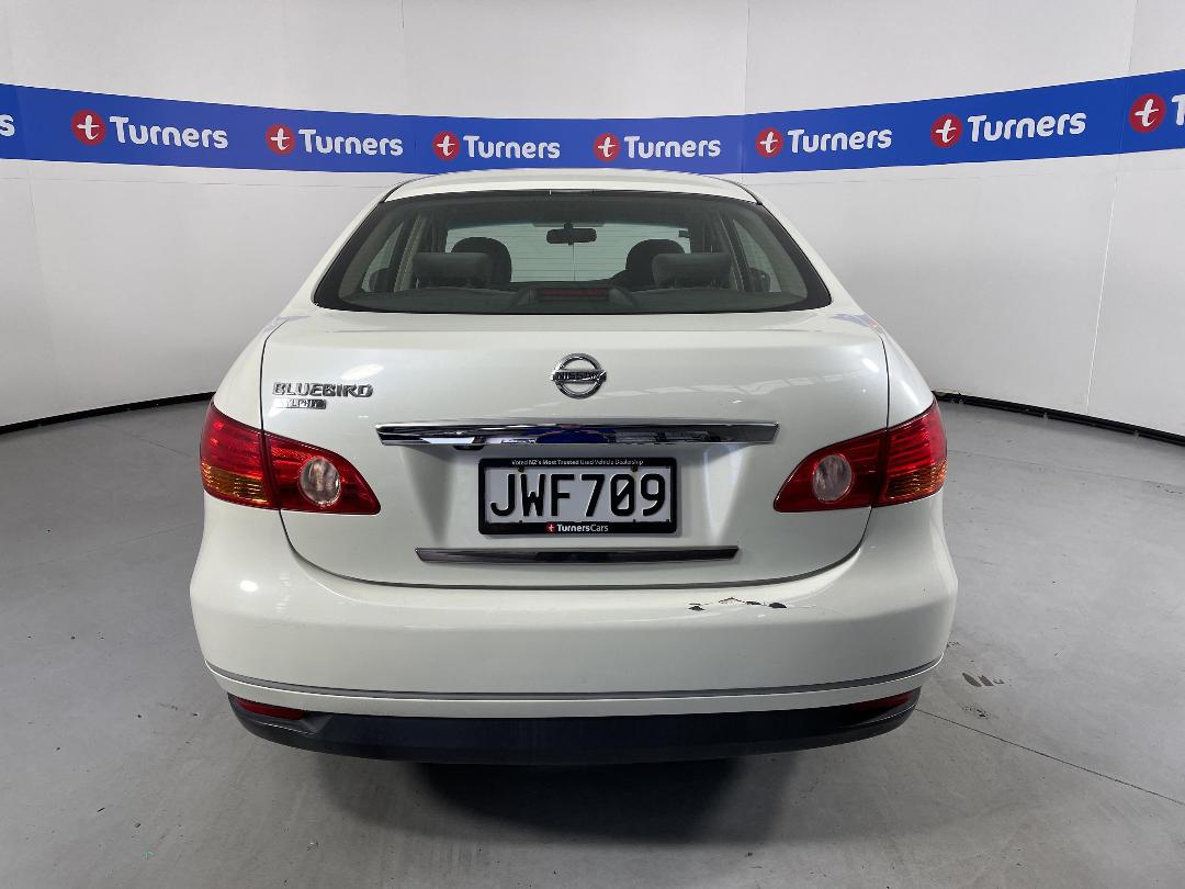 Photo '6' of Nissan Bluebird Photo '6' of Nissan Bluebird