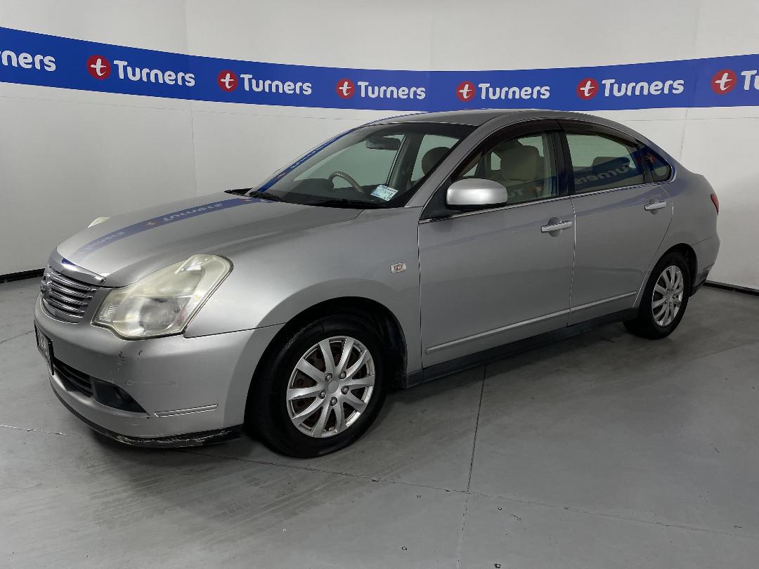 Photo '4' of Nissan Bluebird