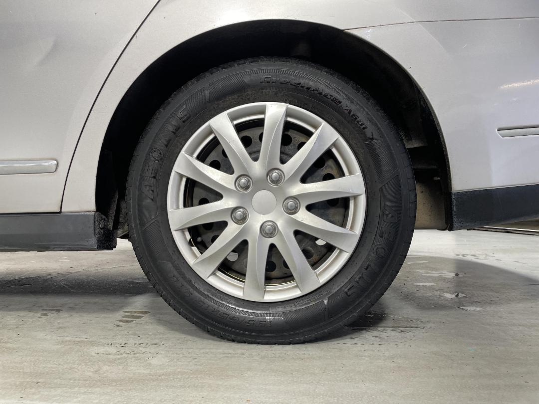 Photo '11' of Nissan Bluebird