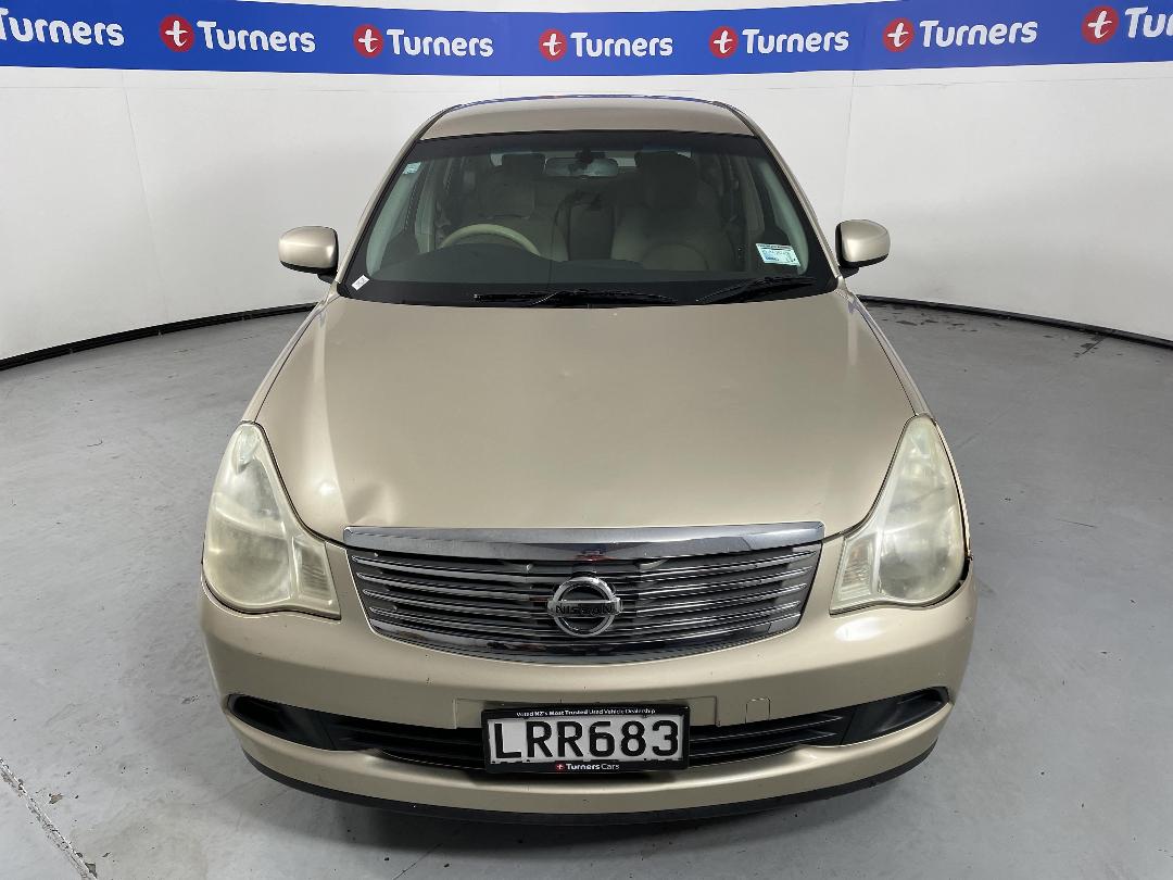 Photo '2' of Nissan Bluebird Photo '2' of Nissan Bluebird