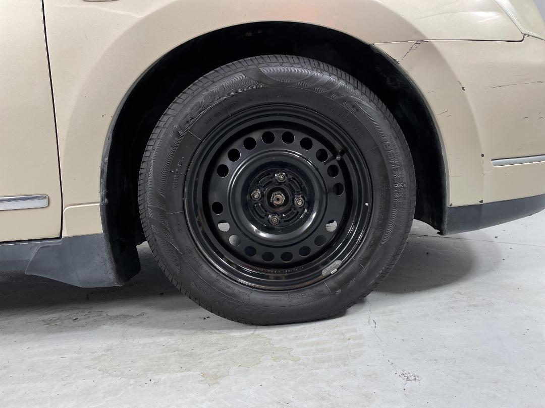 Photo '9' of Nissan Bluebird Photo '9' of Nissan Bluebird