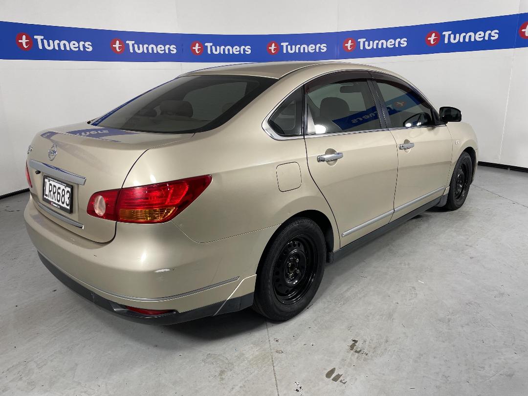 Photo '7' of Nissan Bluebird Photo '7' of Nissan Bluebird