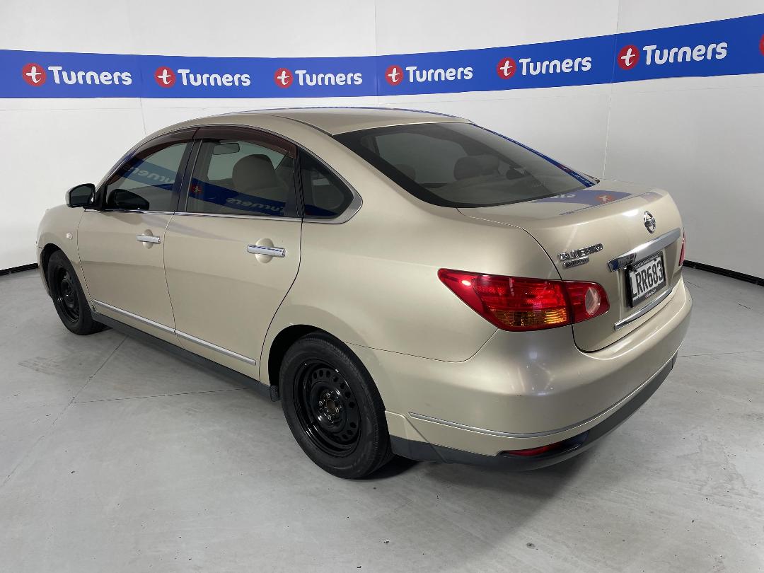 Photo '5' of Nissan Bluebird Photo '5' of Nissan Bluebird