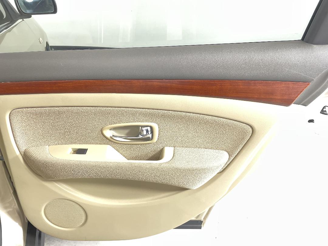 Photo '19' of Nissan Bluebird Photo '19' of Nissan Bluebird