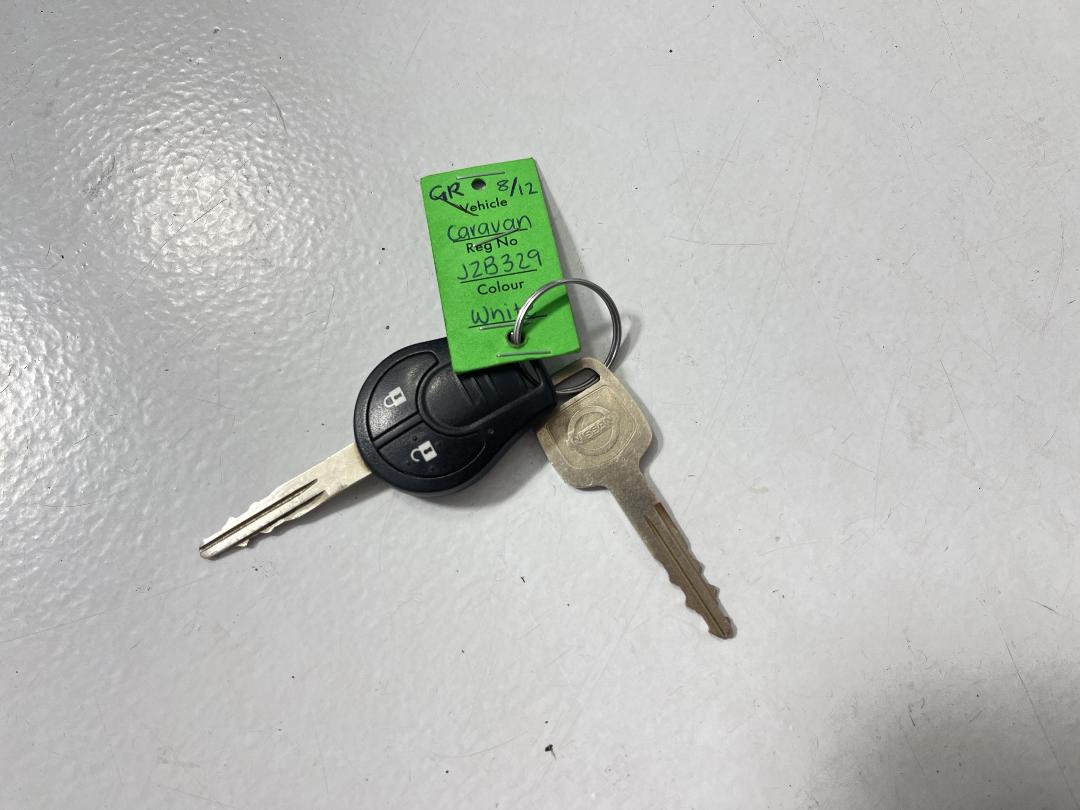 Photo '21' of Nissan Caravan