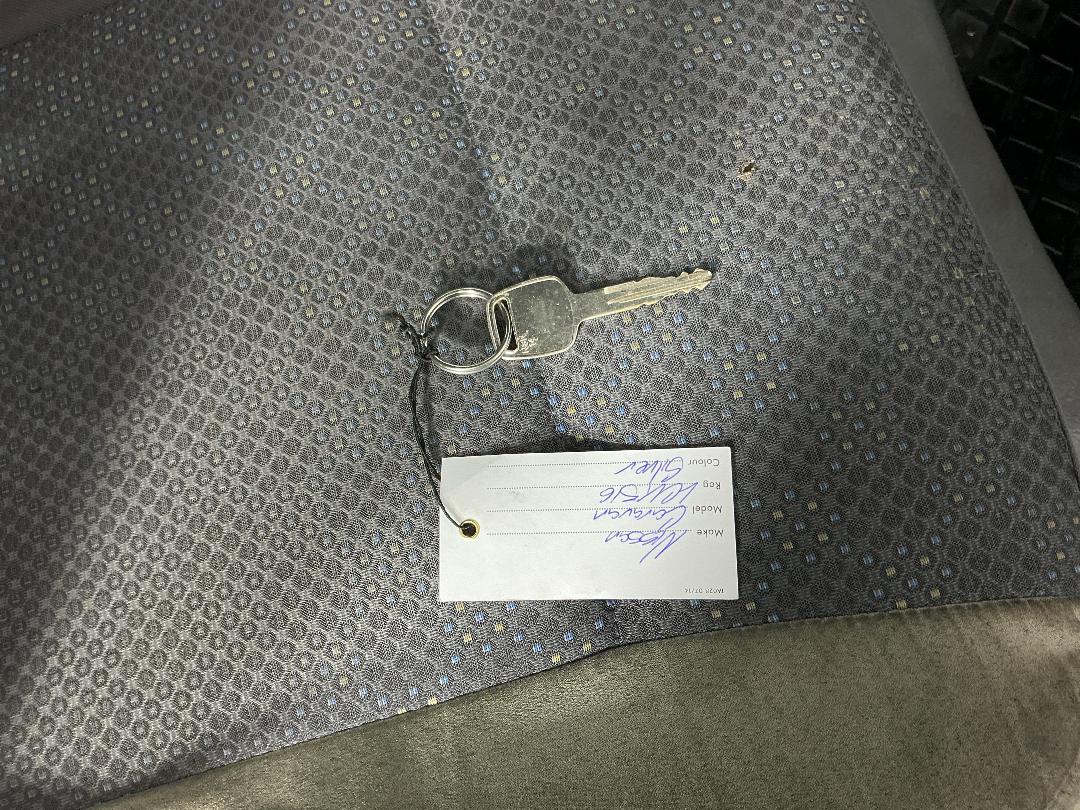 Photo '20' of Nissan Caravan Photo '20' of Nissan Caravan