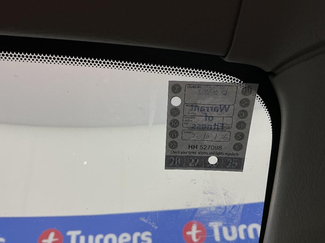 Photo '22' of Nissan Caravan Photo '22' of Nissan Caravan