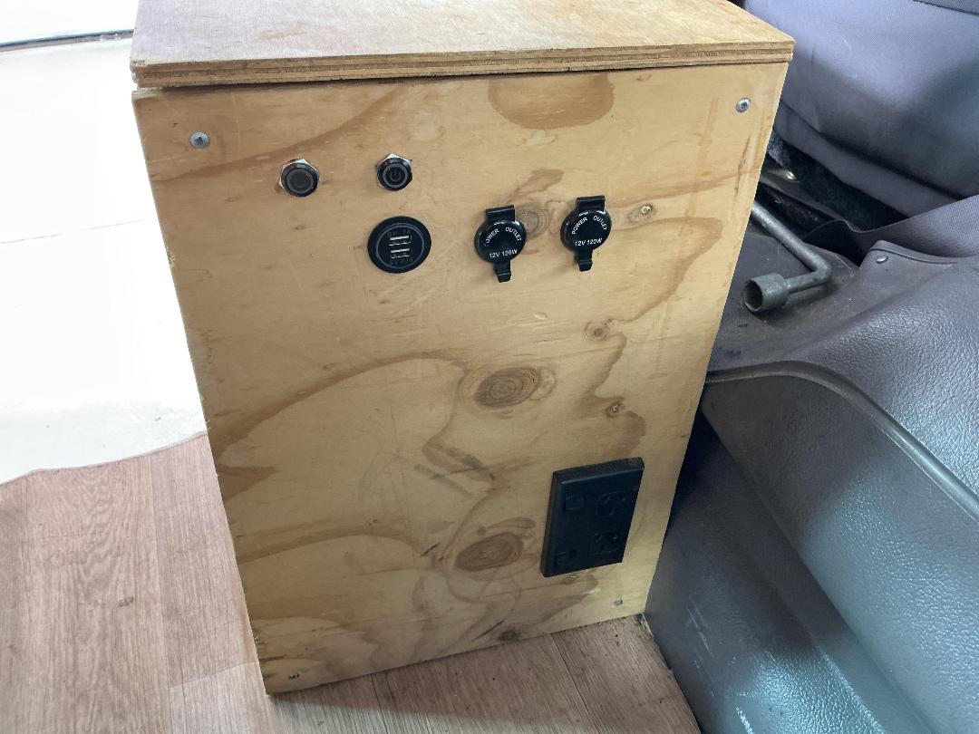 Photo '26' of Nissan Caravan Photo '26' of Nissan Caravan