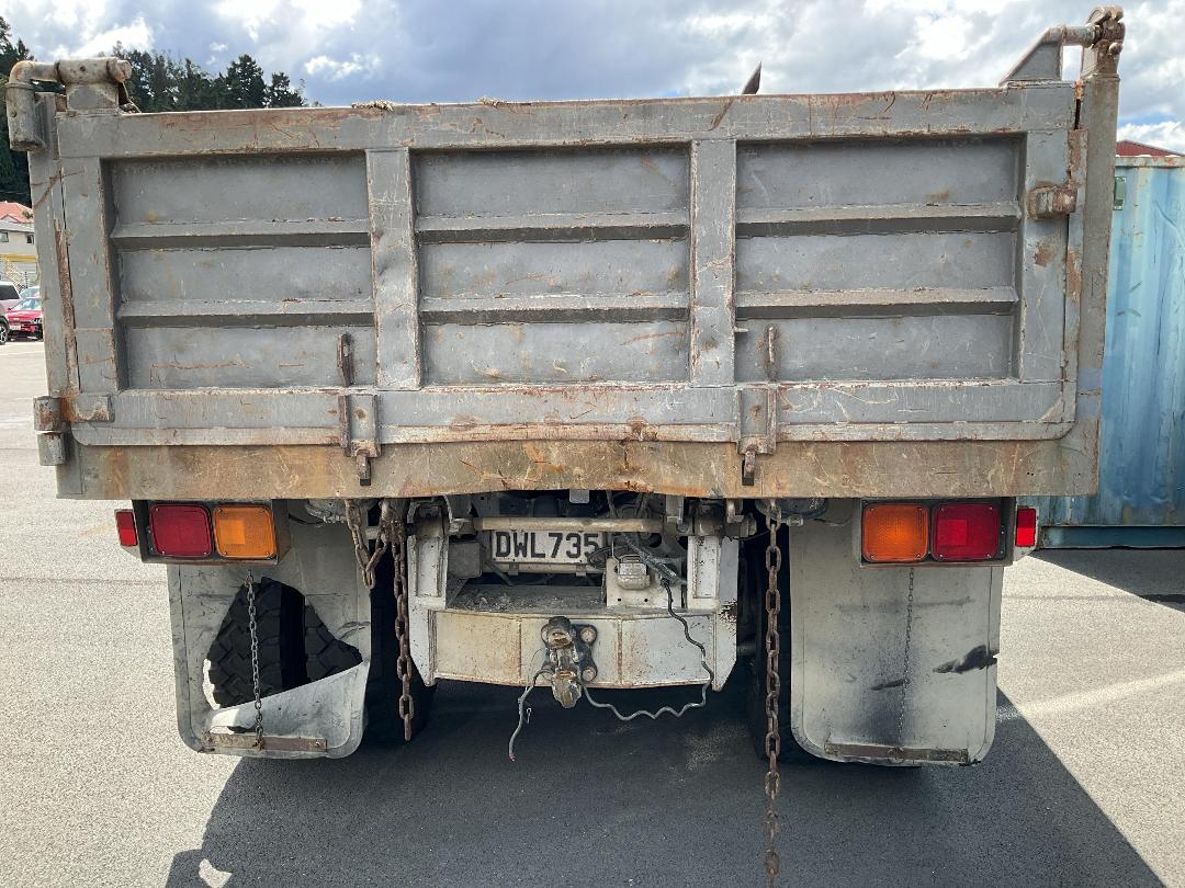 Photo '9' of Nissan Diesel CW385S Tipper