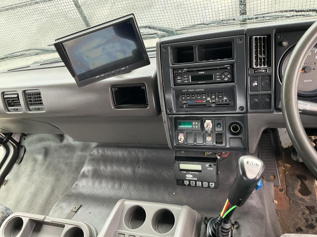 Photo '16' of NISSAN DIESEL CK330 Box Body