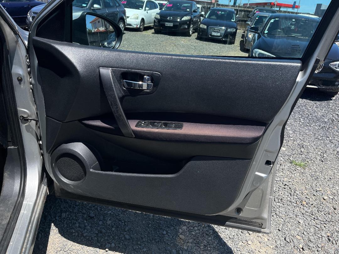 Photo '9' of Nissan Dualis