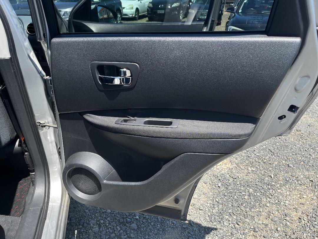 Photo '13' of Nissan Dualis