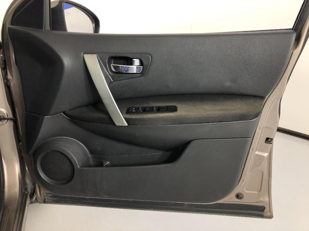 Photo '13' of Nissan Dualis