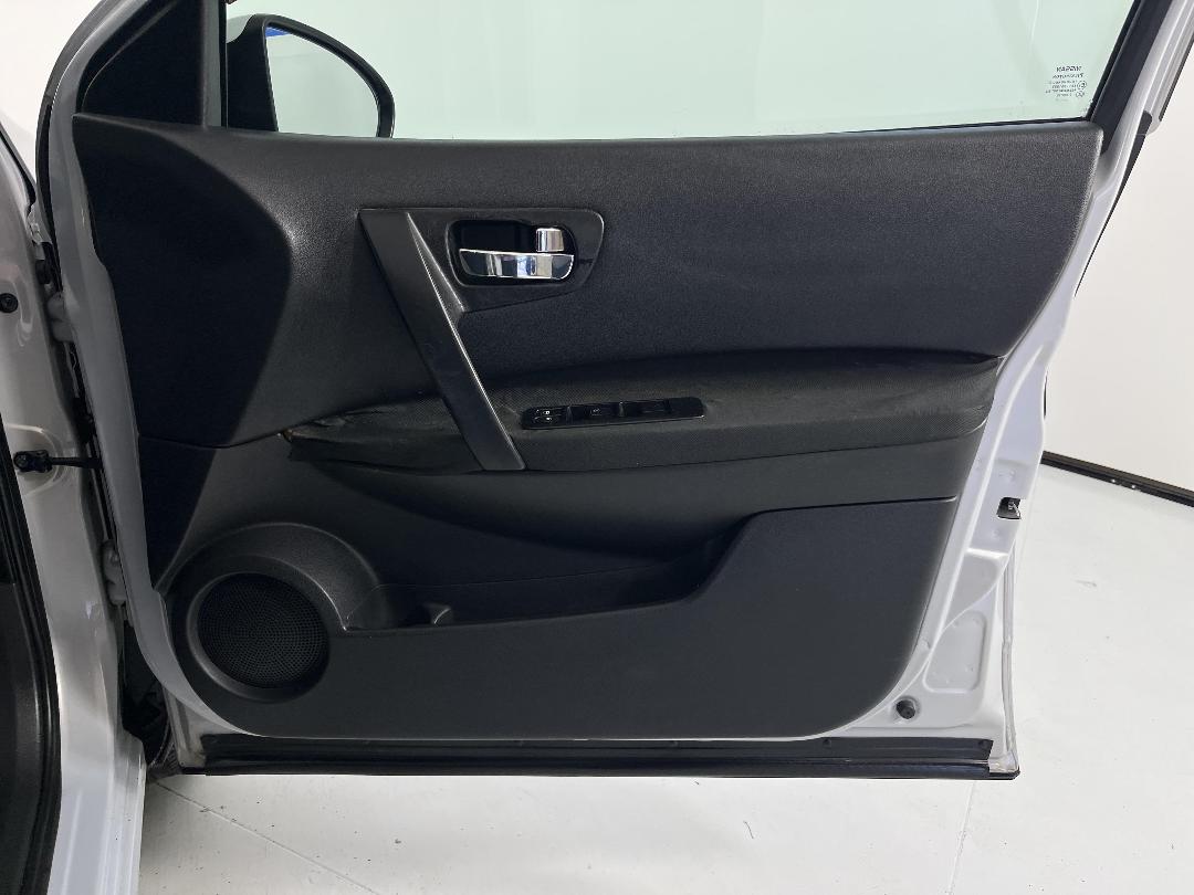 Photo '15' of Nissan Dualis