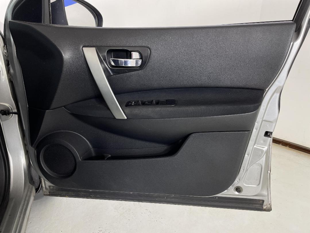 Photo '15' of Nissan Dualis