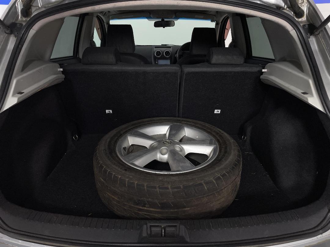 Photo '14' of Nissan Dualis