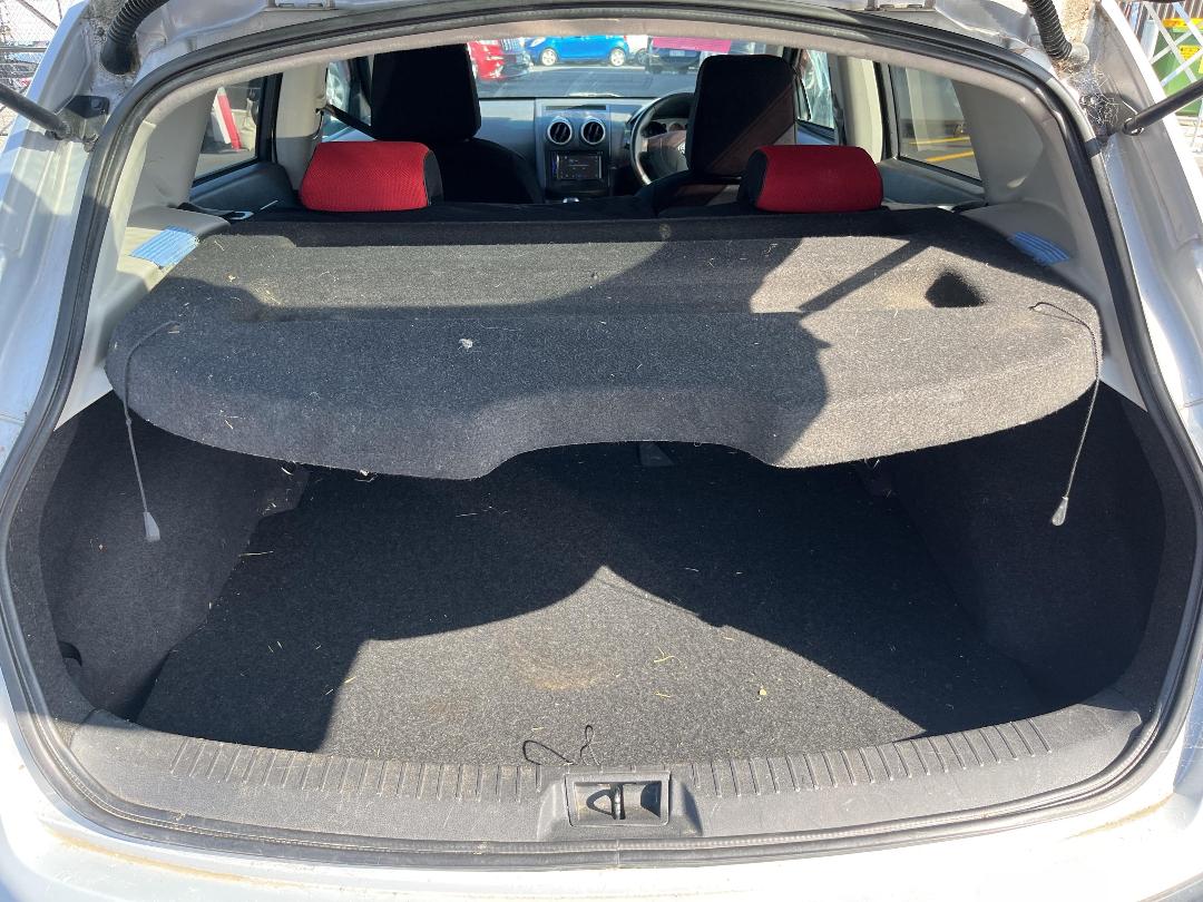 Photo '16' of Nissan Dualis