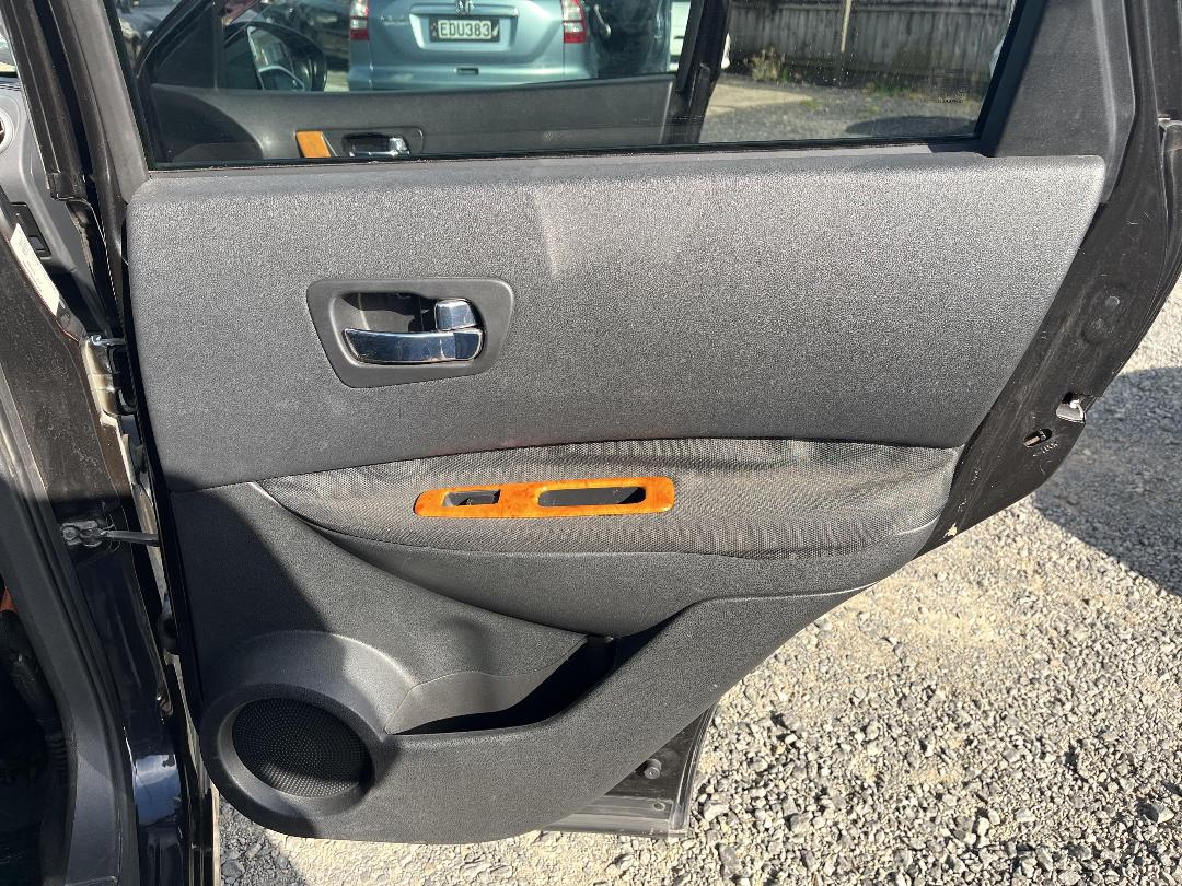 Photo '17' of Nissan Dualis