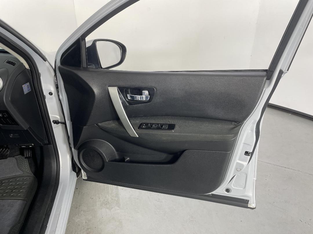 Photo '15' of Nissan Dualis