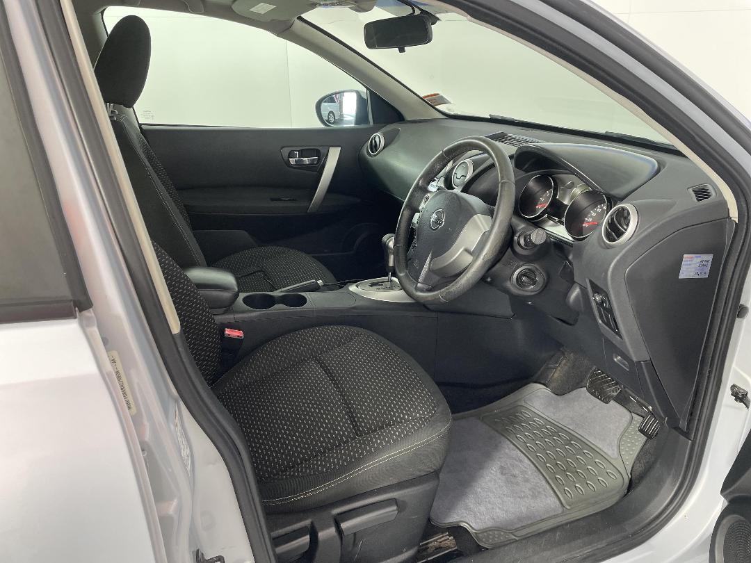 Photo '16' of Nissan Dualis