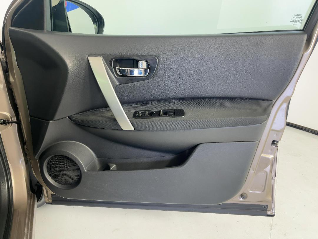 Photo '15' of Nissan Dualis