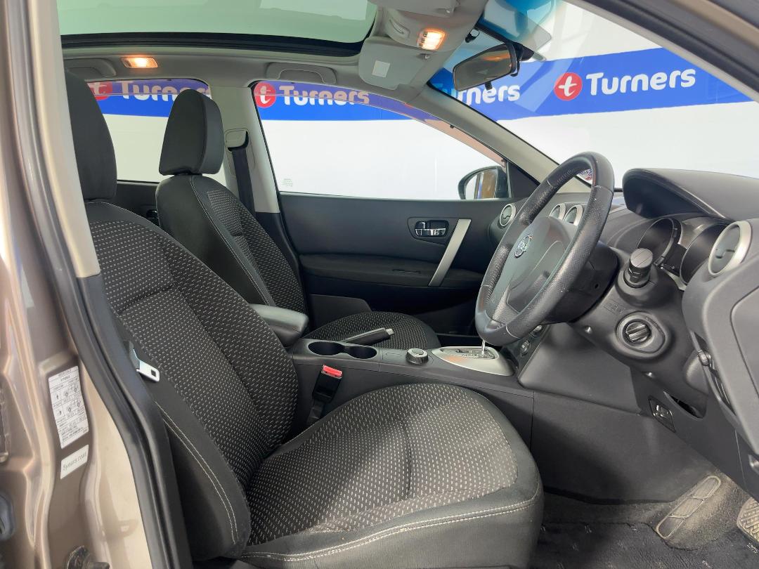 Photo '16' of Nissan Dualis