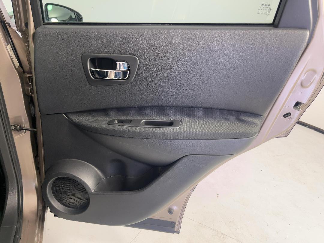 Photo '19' of Nissan Dualis