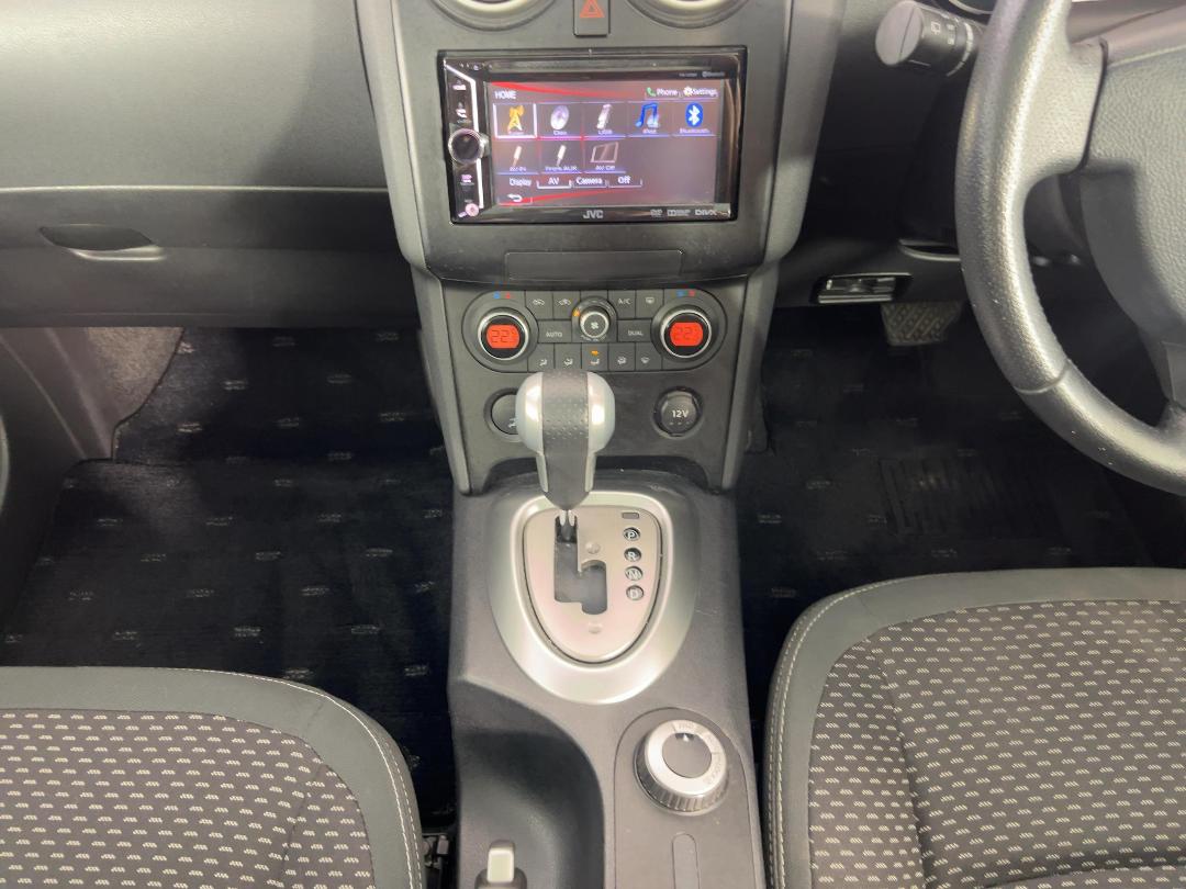 Photo '18' of Nissan Dualis