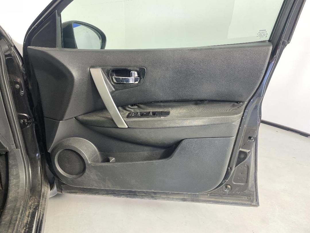 Photo '13' of Nissan Dualis