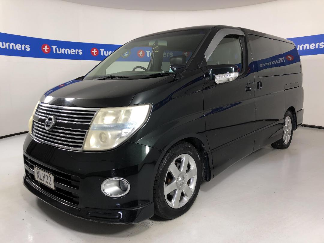 Photo '4' of Nissan Elgrand