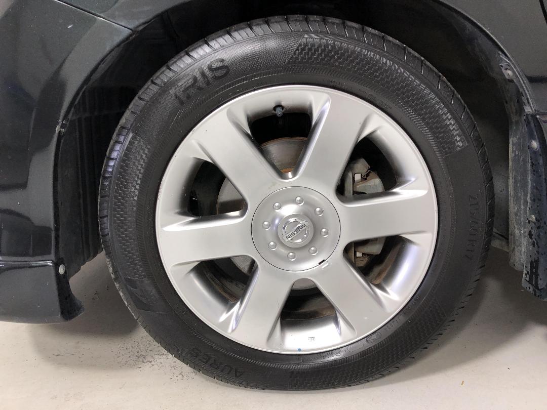 Photo '10' of Nissan Elgrand