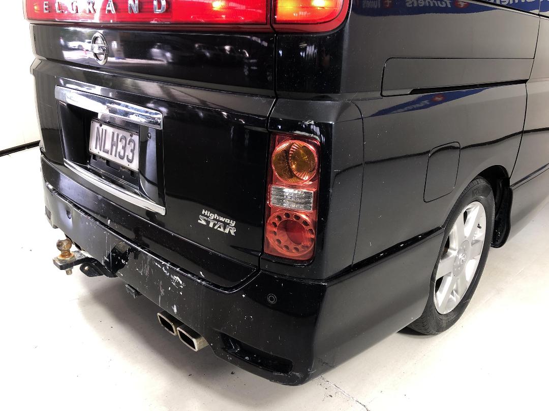 Photo '24' of Nissan Elgrand