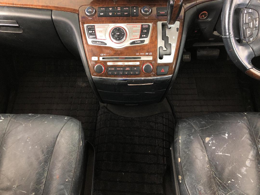 Photo '18' of Nissan Elgrand