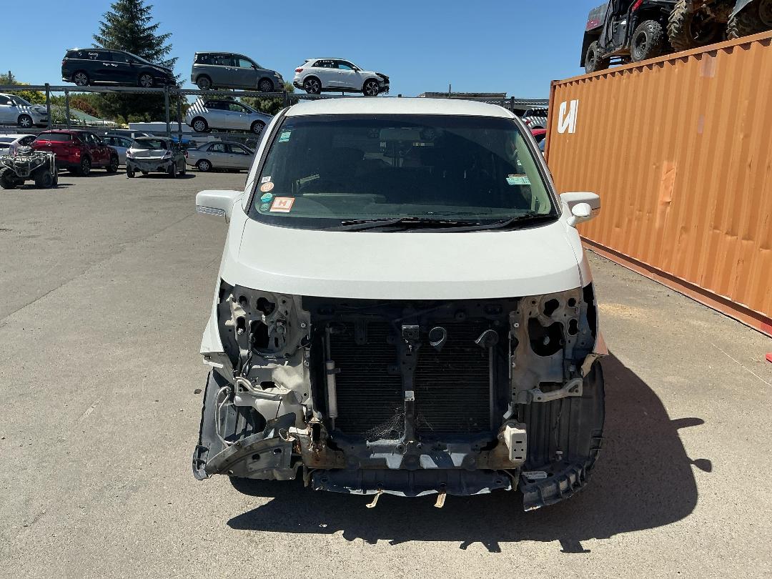 Photo '2' of Nissan Elgrand Photo '2' of Nissan Elgrand