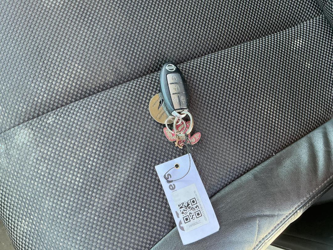 Photo '13' of Nissan Elgrand Photo '13' of Nissan Elgrand