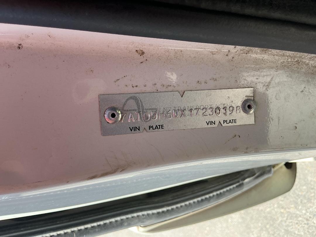 Photo '12' of Nissan Elgrand Photo '12' of Nissan Elgrand