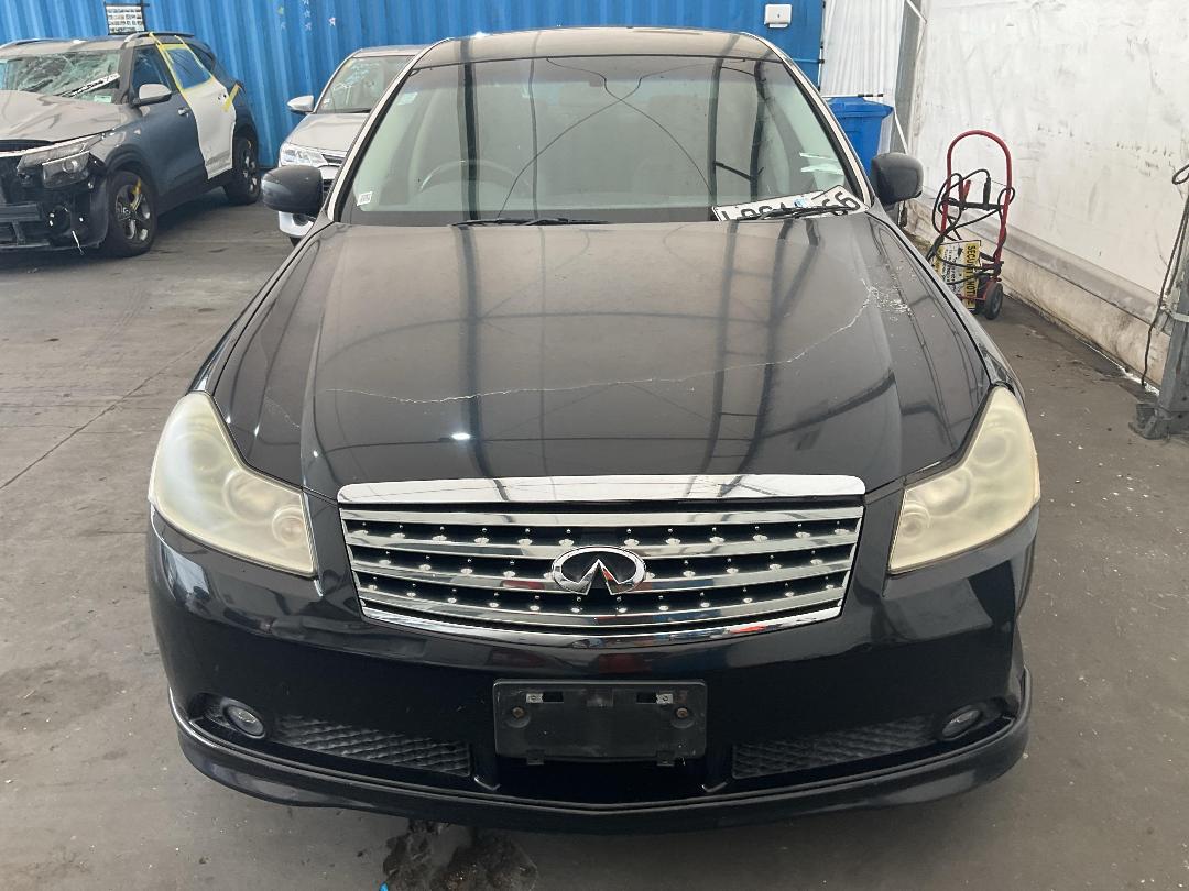 Photo '2' of Nissan Fuga