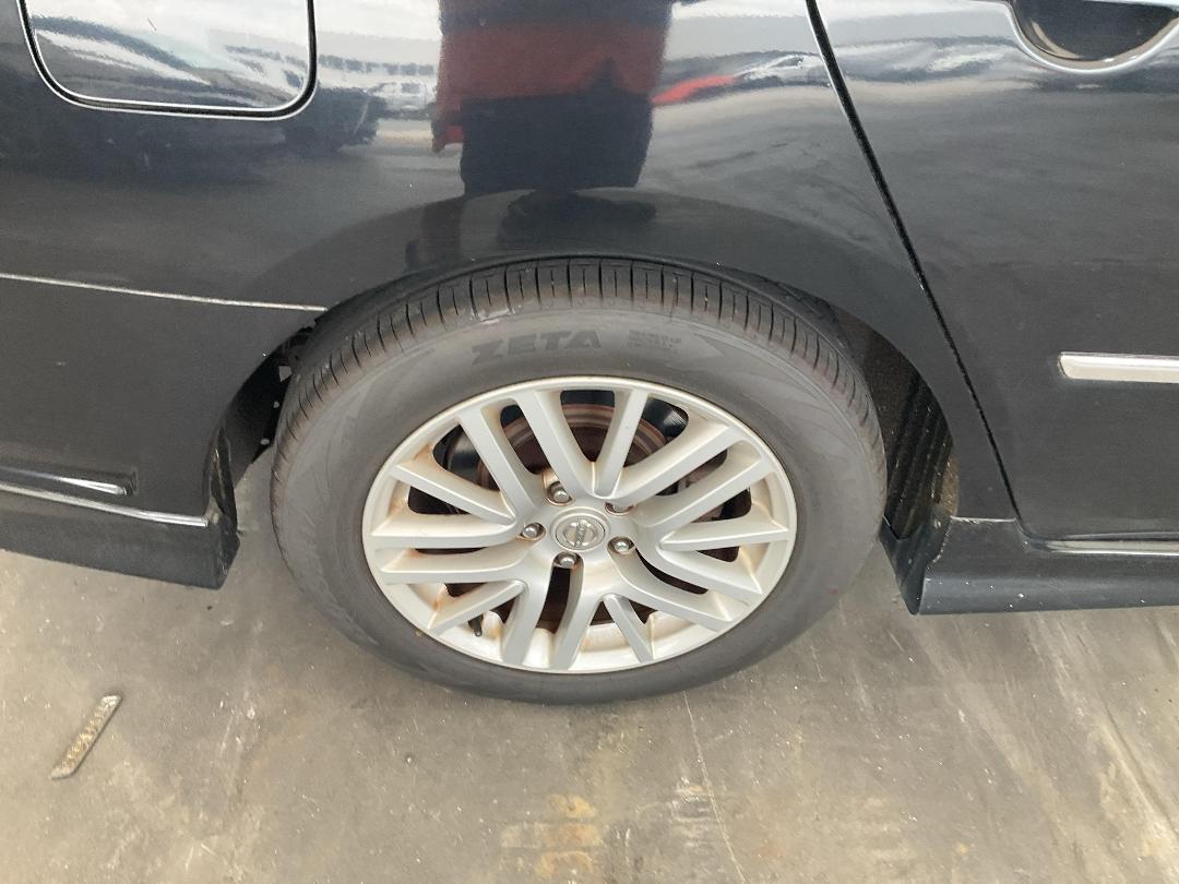 Photo '19' of Nissan Fuga