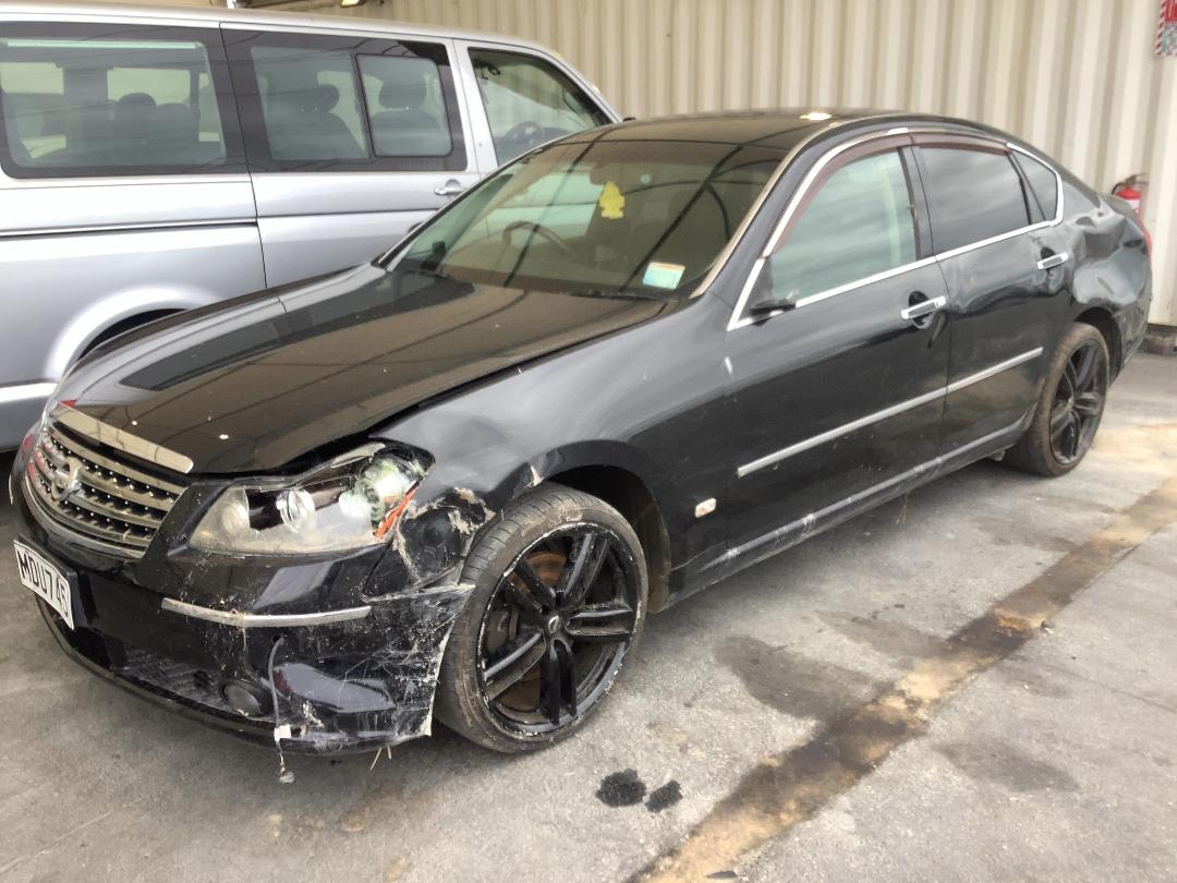 Photo '2' of Nissan Fuga